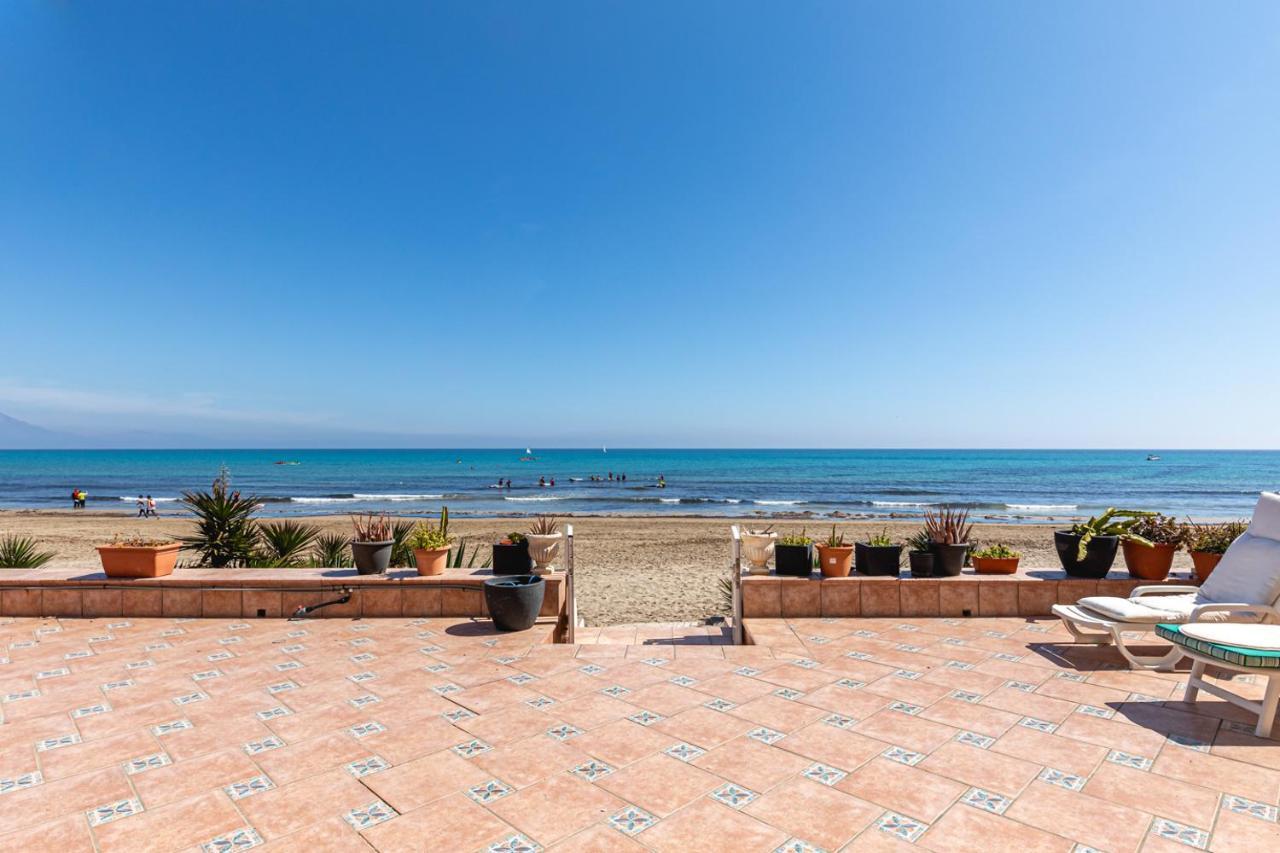Beachfront Bliss: Apartamento A Pie De Playa อาลิกันเต ภายนอก รูปภาพ