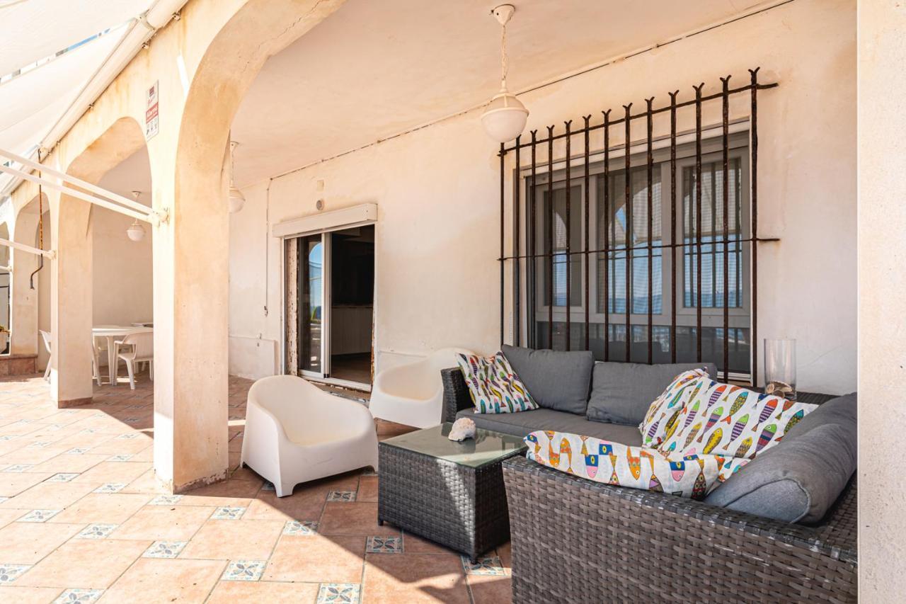 Beachfront Bliss: Apartamento A Pie De Playa อาลิกันเต ภายนอก รูปภาพ
