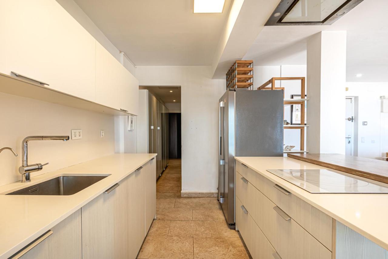 Beachfront Bliss: Apartamento A Pie De Playa อาลิกันเต ภายนอก รูปภาพ